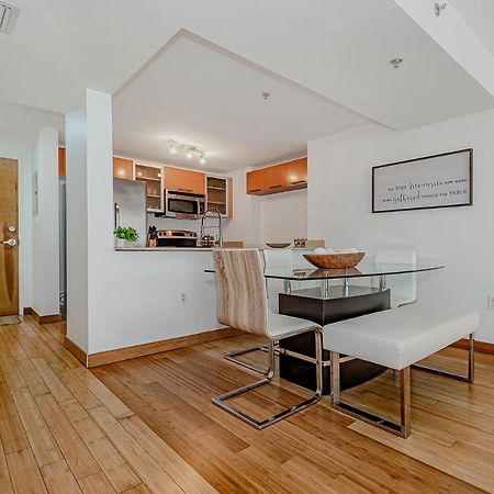 Lovely Condo With City & Ocean Views. Sleep Up To 6 People! Miami Esterno foto