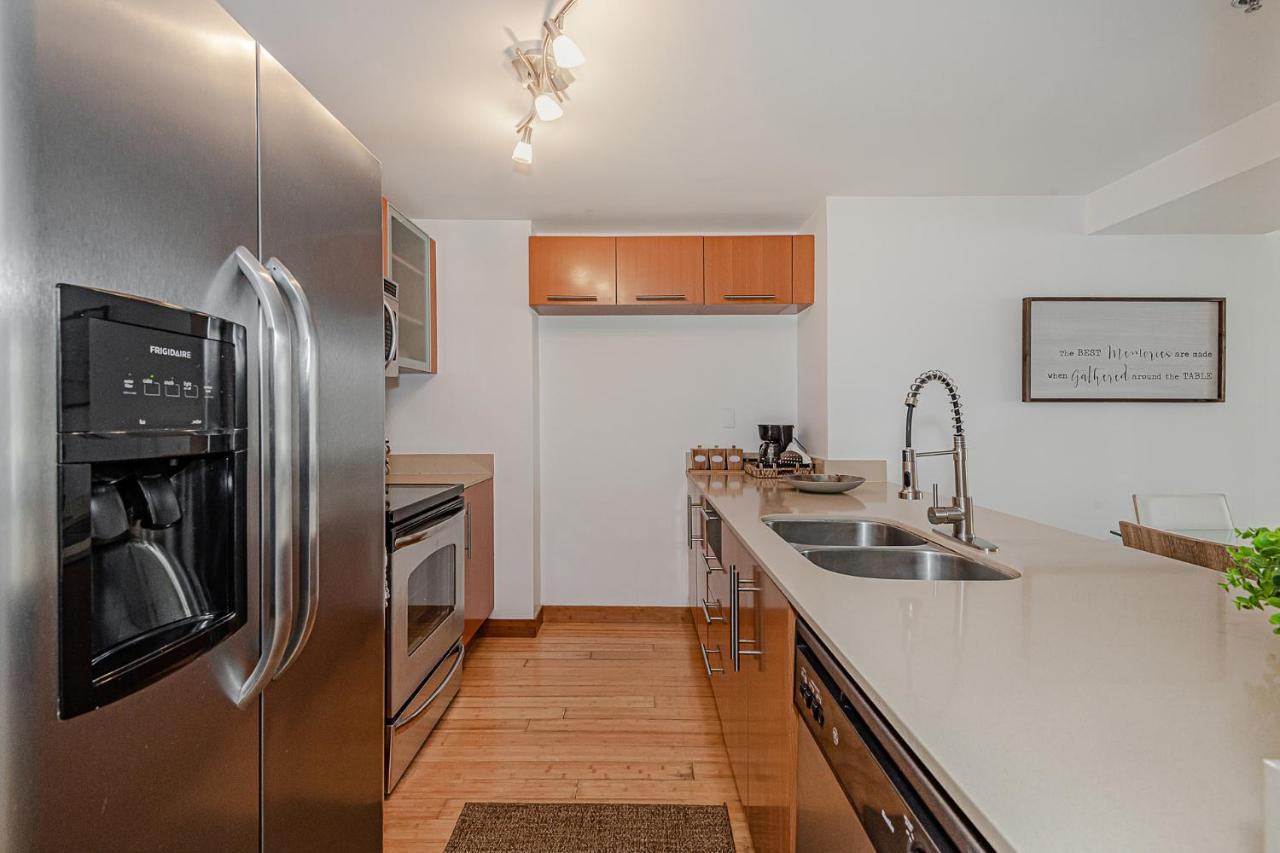 Lovely Condo With City & Ocean Views. Sleep Up To 6 People! Miami Esterno foto